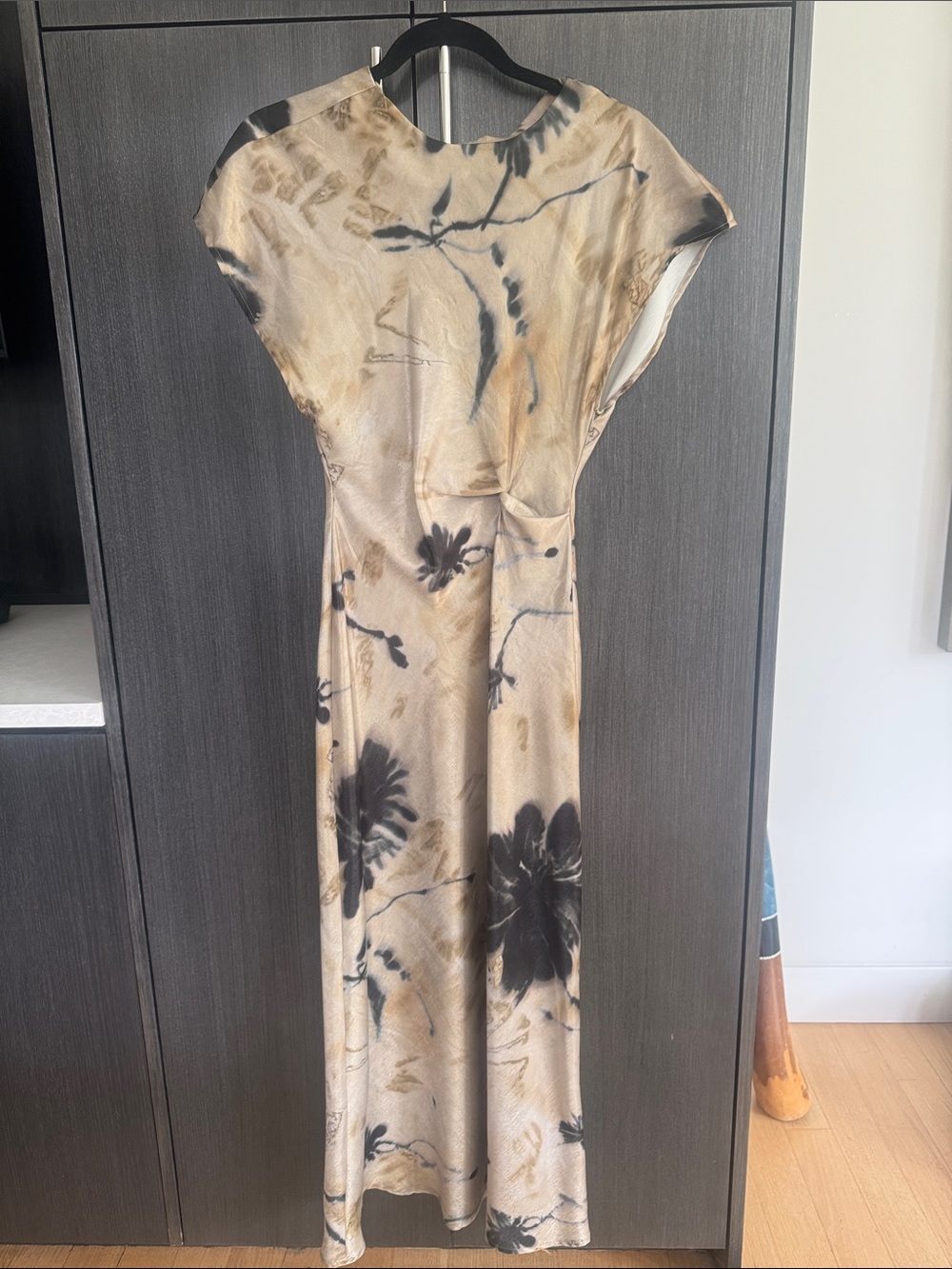Zara Elegant Beige Floral Maxi Dress